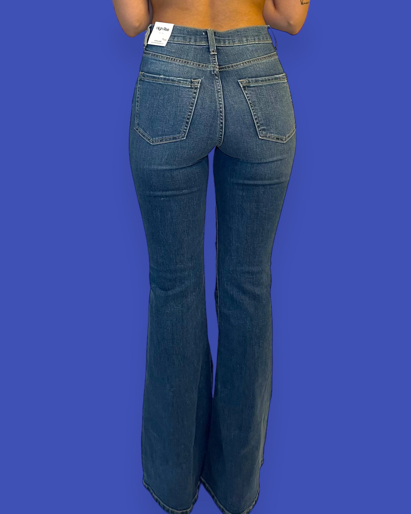 Evy Flared Jeans- Dark Wash